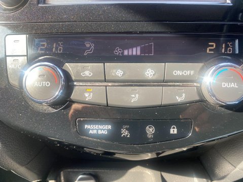 Nissan Qashqai 1.6 dCi Tekna SUV 5dr Diesel Manual 2WD Euro 6 (s/s) (130 ps) 27