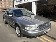 Audi A8 QUATTRO 1