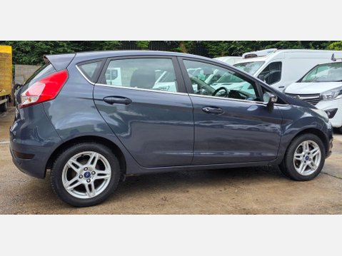 Ford Fiesta 1.5 TDCi Zetec Euro 5 5dr 8