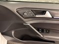 Volkswagen Golf 2.0 TSI R DSG 4Motion Euro 6 (s/s) 5dr 37