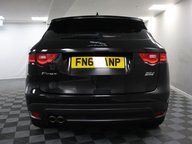 Jaguar F-Pace PORTFOLIO AWD 8