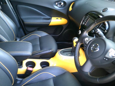 Nissan Juke TEKNA XTRONIC ONLY 12,000 MILES FROM NEW 9