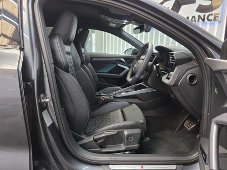 Audi S3 2.0 TFSI Black Edition Sportback 5dr Petrol S Tronic quattro Euro 6 (s/s) ( 35