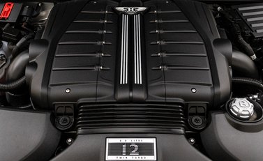 Bentley Bentayga W12 Mulliner 27
