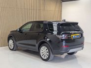 Land Rover Discovery Sport 2.0 Discovery Sport SE D Auto 4WD 5dr 21