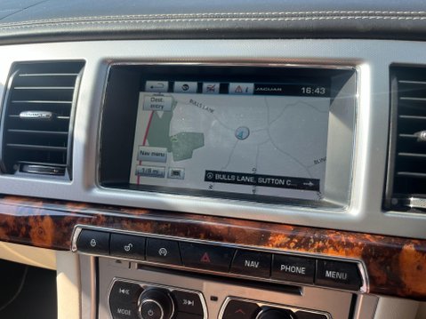 Jaguar XF 3.0d S V6 Portfolio Auto Euro 5 (s/s) 4dr 5
