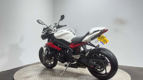 Triumph Street Triple R 2015 15K QUICK SHIFTER ARROW EXHAUST NEW MOT NAKED BIKE 6