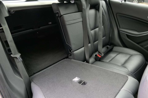 Mercedes-Benz GLA 2.1 GLA 220 D 4Matic AMG Line Premium+ Auto 4WD 5dr 48