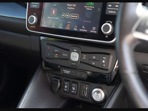 Nissan LEAF Leaf N-Connecta 5dr 34