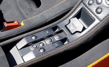 McLaren 675 LT Spider 5