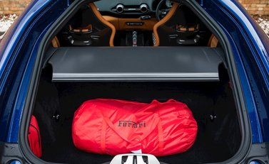 Ferrari 812 Superfast 31