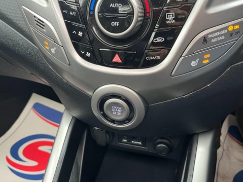 Hyundai Veloster 1.6 GDi Sport Euro 5 4dr 30