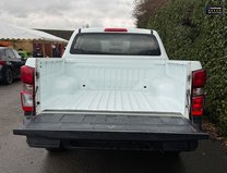 Isuzu D-Max Utility | 1.9 LT | AC | Camera | Double Cab 8