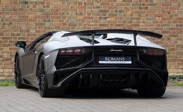 Lamborghini Aventador SV LP750-4 Roadster 7