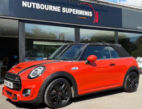 Mini Convertible Cooper S 2.0 Petrol Manual Sport Navigation Comfort Plus - SOLARIS ORANGE 19