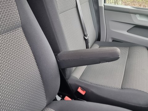 Volkswagen Transporter T28 TDI P/V HIGHLINE 41