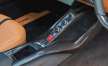 Ferrari 812 Superfast 18