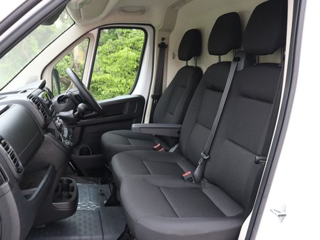Vauxhall Movano 3500 L3H2 2.2 Turbo D 140 Prime 11