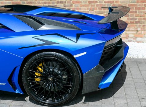 Lamborghini Aventador SV LP750-4 Roadster 30