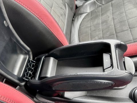 Mini Hatch 2.0 John Cooper Works Auto Euro 6 (s/s) 3dr 46