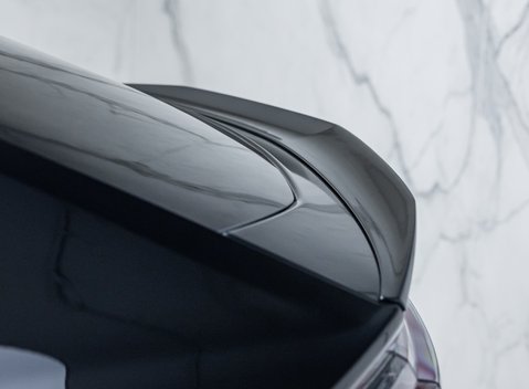 Lamborghini Urus SE 42