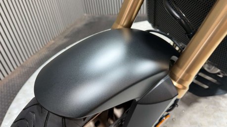 Honda CB650R 2020 NEO SPORT CAFE 9K MODERN CLASSIC 650CC 28
