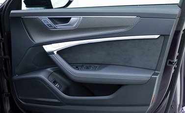 Audi RS6 Avant Vorsprung 21