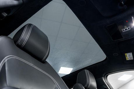 Jaguar E-Pace 2.0 D204 MHEV R-Dynamic Black SUV 5dr Diesel Auto AWD Euro 6 (s/s) (204 ps) 39