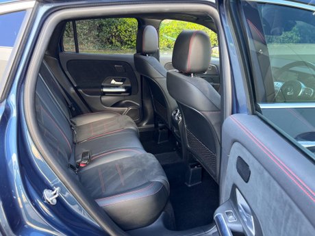 Mercedes-Benz GLA 1.3 GLA180 AMG Line (Premium Plus) 7G-DCT Euro 6 (s/s) 5dr 35