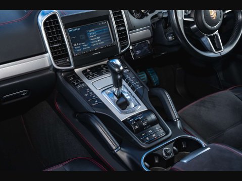 Porsche Cayenne 44
