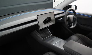 Tesla Model Y PREMIUM LONG RANGE AWD Diamond Black GROK AI Heated & Vented Seats 1 Owner 14