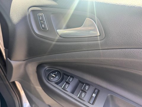 Ford Kuga 2.0 TDCi Titanium X AWD Euro 5 5dr 19