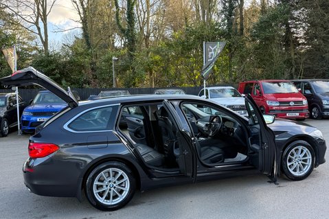 BMW 5 Series 520I SE TOURING AUTOMATIC ESTATE TOURING - HARMAN KARDON - AMBIENT LIGHTING 19