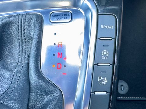 Kia Ceed CRDI 3 ISG 34