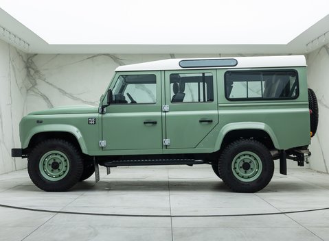 Land Rover Defender 110 HERITAGE 5