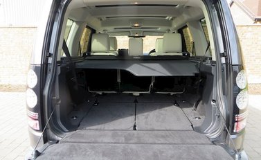 Land Rover Discovery SDV6 HSE 2