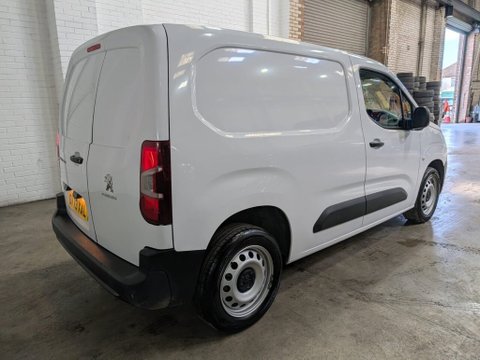 Peugeot Partner BLUEHDI PROFESSIONAL PREMIUM PLUS L1 3