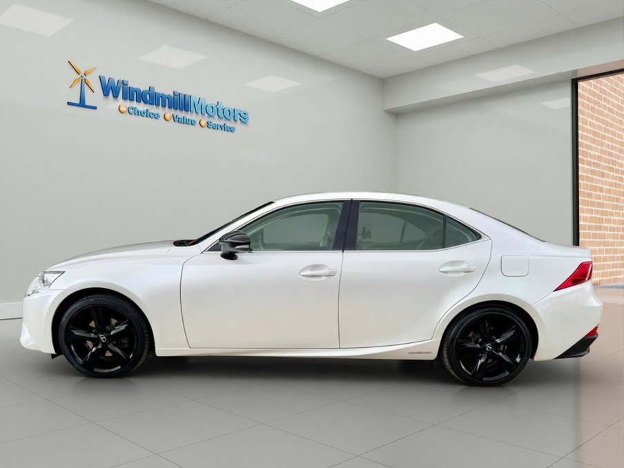 2016 Lexus Is — image 7