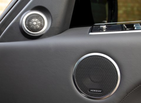 Land Rover Range Rover Sport 5.0 SVR Urban 23