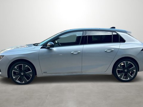 Vauxhall Astra 115kW Ultimate 54kWh 5dr Auto 6