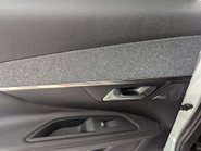 Peugeot 3008 1.6 3008 Allure Blue HDi S/S 5dr 44
