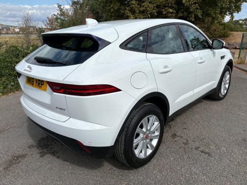 Jaguar E-Pace S 7
