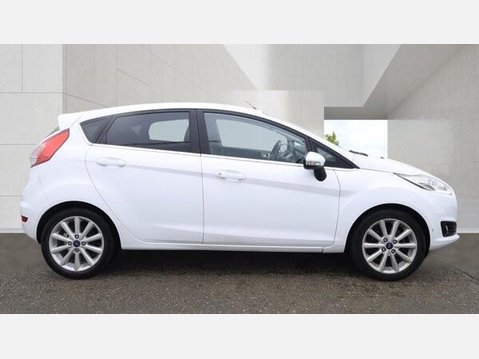 Ford Fiesta 1.0T EcoBoost Titanium Euro 6 (s/s) 5dr 4