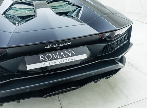 Lamborghini Aventador S LP 740-4 Roadster 29