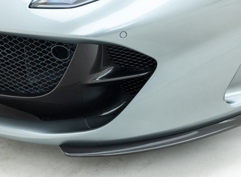 Ferrari 812 Superfast 24