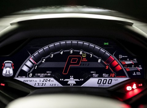 Lamborghini Huracan Spyder LP640-4 Performante 18