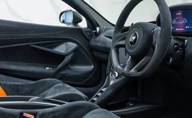 McLaren 765LT Spider 17