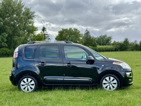 Citroen C3 Picasso EXCLUSIVE HDI low mileage FULL SERVICE HISTORY £20 Tax 2