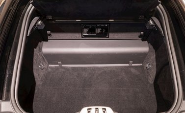 Ferrari 812 Superfast 16