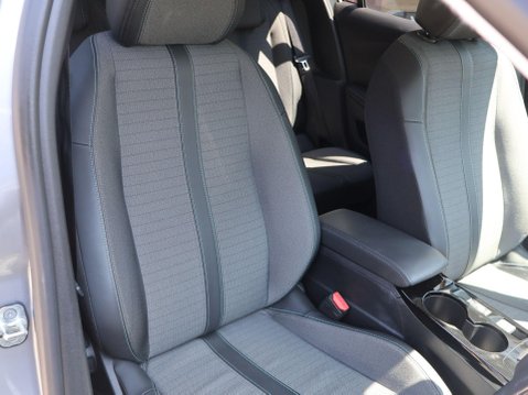 Peugeot 208 1.2 PureTech Allure Premium + EAT Euro 6 (s/s) 5dr 14